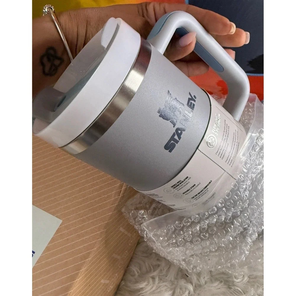Stanley‎ The Quencher H2.0 FlowState Tumbler 40oz Fog Grey Insulated Cup NEW - Picture 4 of 4